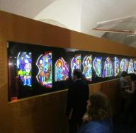 Muzea moskevského Kremlu otevřela unikátní výstavu „Saint Louis a relikvie Sainte-Chapelle“ Kde je výstava vitráží z Francie